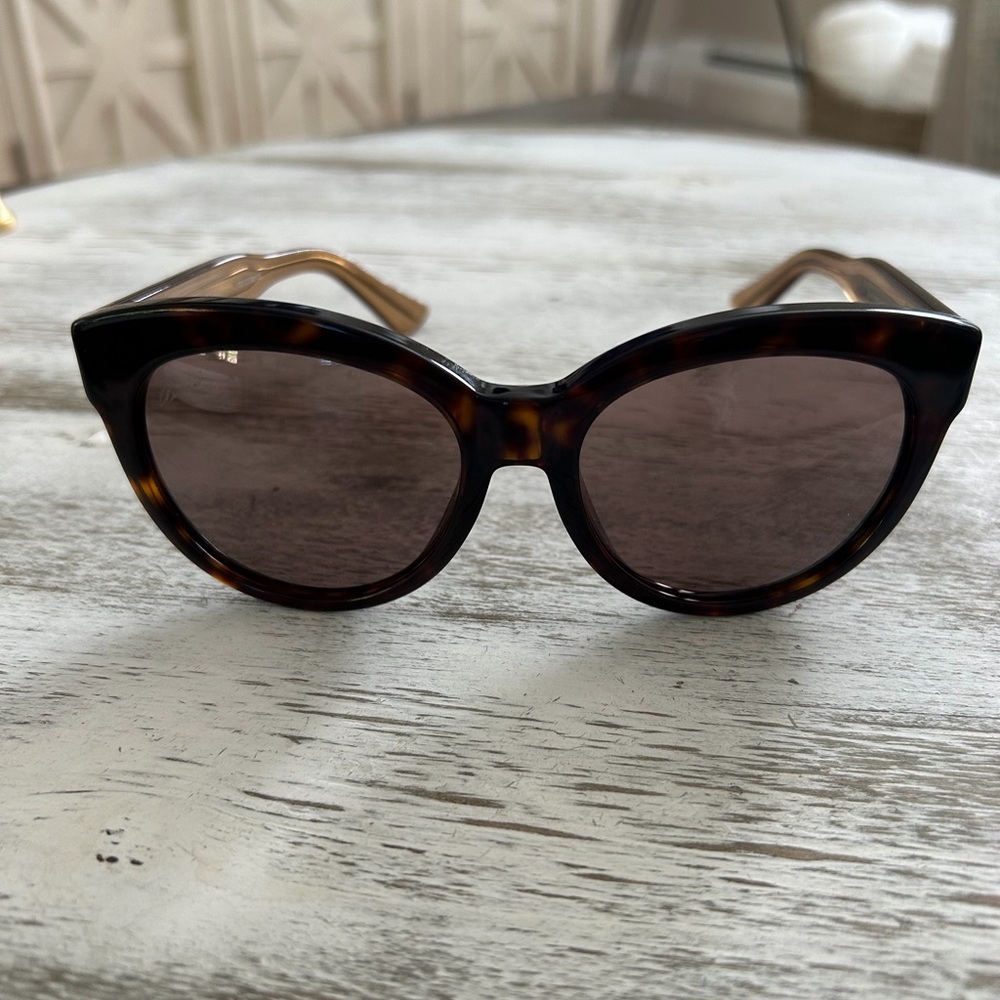 Gucci Tortoiseshell Cat-Eye Sunglasses with Brown Lenses
